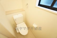 1階2階の2ヶ所にトイレがあるので、忙しい朝にもゆとりができますね。
