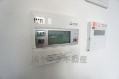 おいだき機能つきなのでお風呂に入る時間が異なるご家庭には嬉しいですね。ボタン一つで快適で便利な生活が＾＾