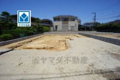 西鉄バス「老司団地」歩5分。快速天神行＾＾外環状線(車3分/1ｋｍ)＾＾外環状線(車3分/1ｋｍ)＾＾