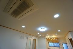LDK上部は照明の他にもダウンライトが付いており明るい空間です＾＾