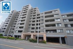 2026年6月リフォーム済。小学校まで徒歩10分、最寄りコンビニ徒歩6分、スーパー徒歩3分。日頃のお買い物も楽々です＾＾