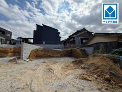 4LDK＾＾南向き＾＾都市ガス＾＾西鉄バス「皿山三丁目」停歩2分＾＾ 