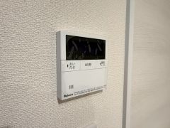 おいだき機能つきなのでお風呂に入る時間が異なるご家庭には嬉しいですね。ボタン一つで快適で便利な生活が＾＾