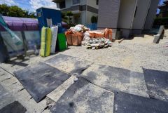 駐車スペースは並列2台分を確保。マイカー用に、お客さま用に、余裕を持ってご利用いただけます。