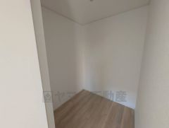 洋室にはウォークインクローゼットが設けられています。すっきりと整理整頓でき気持ちよく過ごせますね＾＾