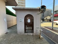 敷地内ゴミ置き場。