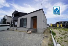 生活がワンフロアで完結する平屋建て＾＾ 最新の設備で気持ちの良い新生活を送りませんか。お問い合わせお待ちしております＾＾