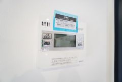 おいだき機能つきなのでお風呂に入る時間が異なるご家庭には嬉しいですね。ボタン一つで快適で便利な生活が＾＾