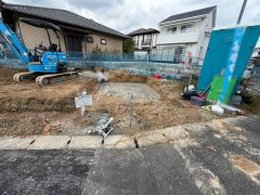駐車スペースはゆとりある並列2台分を確保。マイカー用に、お客さま用に、余裕を持ってご利用いただけます＾＾