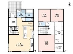 オールフローリング3LDK＆5帖のファミリークローク完備＾＾LDK16.75帖。リビングにパントリー・広めの収納あり＾＾家族のコミュニケーションがとりやすいリビング階段。南面インナーバルコニー。