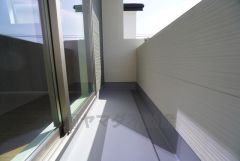 陽当たりの良いバルコニーです。お洗濯やお布団干しはもちろん、日光浴スペースにも＾＾足元は防水工事施工済です。