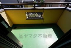 陽当たりの良いバルコニーです。お洗濯やお布団干しはもちろん、日光浴スペースにも＾＾