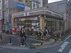 セブンイレブン　福岡桜坂店