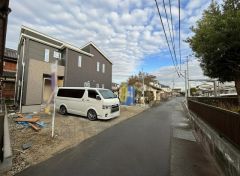 住人以外の車の進入も少なく、小さなお子様を持つご家庭にも安心です。 