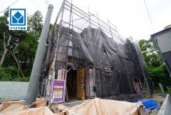 小中学校近く＾＾須玖小(歩5分)、春日中(歩7分)。子育て世帯におススメの住環境です。歩9分圏にマルキョウ＆西鉄バス停＆保育園など＾＾