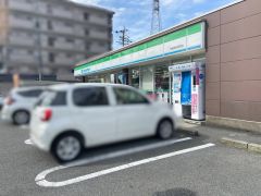 ファミリーマート　筑紫野俗明院