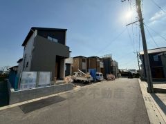 前面道路は西側約6ｍの公道に面しています＾＾