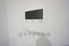 おいだき機能つきなのでお風呂に入る時間が異なるご家庭には嬉しいですね。ボタン一つで快適で便利な生活が＾＾