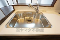 シンクは広さも確保しているので、大きめの鍋も簡単に洗えます。