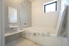 一日の疲れを癒すバスルーム。
