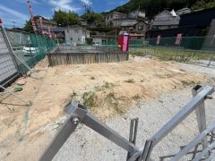 駐車スペースはゆとりある2台分を確保。マイカー用に、お客さま用に、余裕を持ってご利用いただけます。