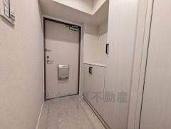 ご家族の靴をスッキリと片付けられるシューズボックス付きの玄関です＾＾スッキリと片付いた玄関は気持ちがいいです。