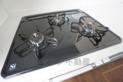 3口コンロなので、効率よくお料理が楽しめます。毎日のお料理も楽しくなりますね＾＾