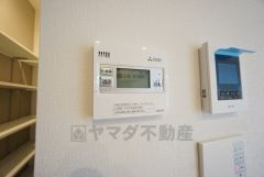 おいだき機能つきなのでお風呂に入る時間が異なるご家庭には嬉しいですね。ボタン一つで快適で便利な生活が＾＾