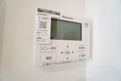 おいだき機能つきなのでお風呂に入る時間が異なるご家庭には嬉しいですね。ボタン一つで快適で便利な生活が＾＾