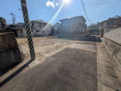 前面道路。北西側約4.0ｍ公道。 車通りが少なく駐車もラクラクです＾＾