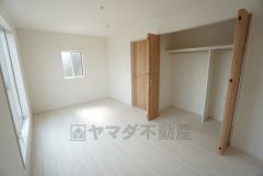 約7.5帖洋室のクローゼット。