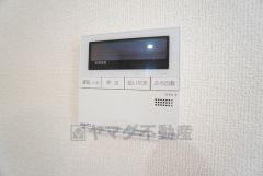 おいだき機能つきなのでお風呂に入る時間が異なるご家庭には嬉しいですね。ボタン一つで快適で便利な生活が＾＾