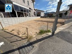 地球に優しいオール電化住宅でエコな暮らしを。スーパーやコンビニなども近く周辺環境充実。快適でゆとりのある生活空間で新生活を始めましょう^^