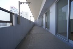 陽当たりの良い、ワイドバルコニーです。お洗濯やお布団干しはもちろん、日光浴スペースにも＾＾ 天気のいい日にはお布団もまとめて干せそうですね＾＾ 