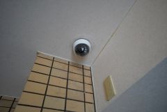 共用部に防犯カメラを設置し、安心してお住まいいただける住環境です＾＾ お子さまのいるご家庭も安心ですね。