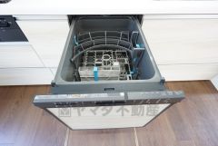 炊事時間を大幅に短縮できる食器洗浄乾燥機付き＾＾食器を洗う手間が減るので家族とのコミュニケーションの時間や自分の時間が増えますね。 