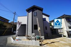 角地＾＾4LDK。西鉄バス「レークヒルズ野多目」停(歩3分)大橋・博多へのアクセス良好。