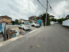 前面道路は南側約6ｍの公道に面しています＾＾