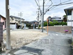 前面道路は北東側約4.8ｍの公道に面しています＾＾