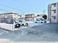 駐車場1台空有。（6000円/月） 