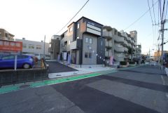 前面道路は東側約7.8ｍの公道に面しています＾＾ららぽーと福岡(車6分/2.8ｋｍ)＾＾