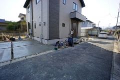 一戸建ての多いエリア。落ち着いた雰囲気で快適な生活を送れます。