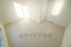 住む人のこだわりを活かす洋室＾＾広めのクローゼットもあり荷物もすっきり片付けられ、ゆとりのある暮らしが出来ます＾＾