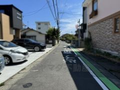 ドラックセイムス福岡奈多店まで車で3分（850ｍ）＾＾サトー食品館まで車で6分（2.1ｋｍ）