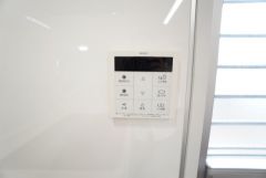 おいだき機能つきなのでお風呂に入る時間が異なるご家庭には嬉しいですね。ボタン一つで快適で便利な生活が＾＾