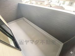 陽当たりの良いバルコニーです。お洗濯やお布団干しはもちろん、日光浴スペースにも＾＾