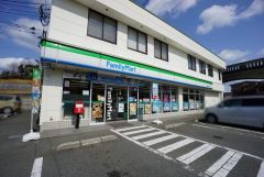 ファミリーマート　筑紫野美しが丘北