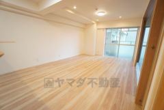 明るいリビングです＾＾ナチュラル色のフローリングで開放的な優しい雰囲気になっています＾＾