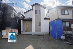 西鉄バス「警弥郷一丁目」停歩2分＾＾歩8分圏にマルキョウ、ダイキョーバリュー、セブン、ファミマ、コスモス、保育園、郵便局など周辺環境充実＾＾