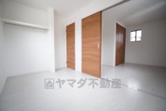 居室としてももちろん、収納や書斎、お子様のプレイスペースにも＾＾使い勝手が良さそうです＾